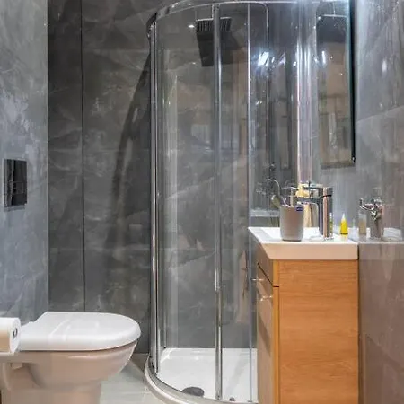 Apartment Modern At Thiseio Next To Metro Station *